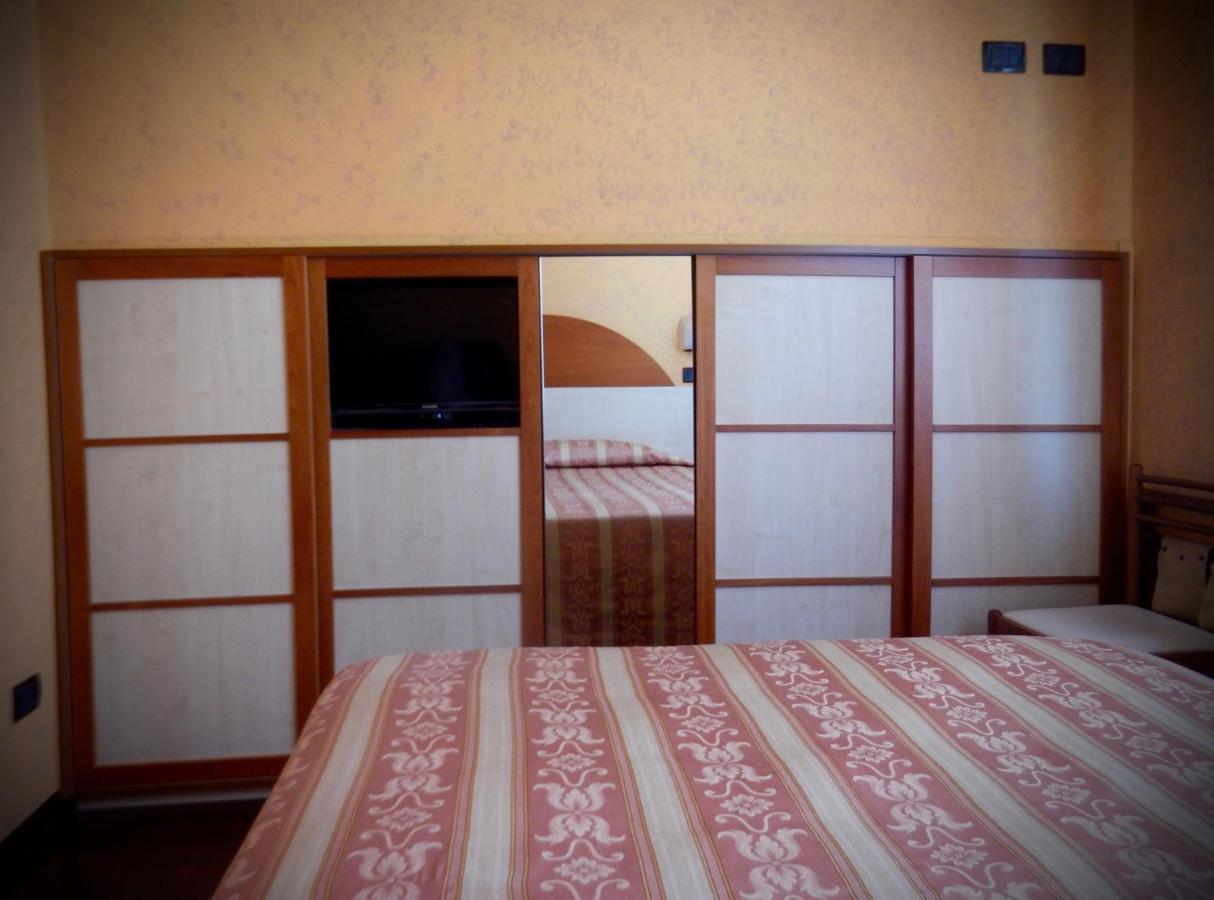 Hotel Giglio سالسوماجّوري تيرمي المظهر الخارجي الصورة